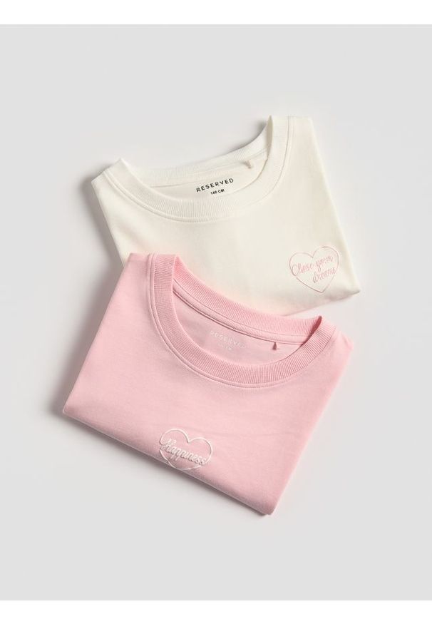 Reserved - T-shirt z nadrukiem 2 pack - wielobarwny. Materiał: bawełna. Wzór: nadruk