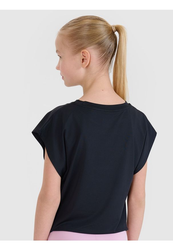 4f - 4F Crop-top sportowy regular z nadrukiem dziewczęcy - czarny 134/140 (8-10 lat). Kolor: czarny. Wzór: nadruk. Sezon: lato. Styl: sportowy