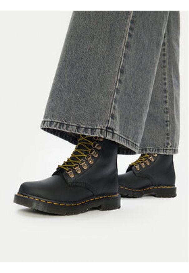 Dr. Martens Glany 1460 Pascal 27007001 Czarny. Kolor: czarny. Materiał: skóra, nubuk