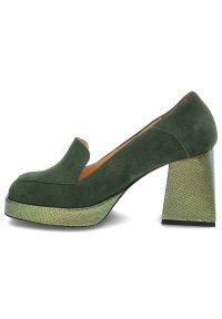 Zielone Półbuty Armodo Damskie Eleganckie Buty. Zapięcie: bez zapięcia. Kolor: zielony. Szerokość cholewki: normalna. Wzór: aplikacja. Materiał: zamsz, skóra. Sezon: wiosna. Obcas: na obcasie. Styl: elegancki. Wysokość obcasa: średni