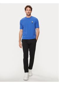 Karl Lagerfeld - KARL LAGERFELD T-Shirt 755027 542221 Niebieski Regular Fit. Typ kołnierza: dekolt w karo. Kolor: niebieski. Materiał: bawełna #3