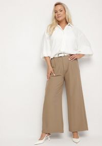 Born2be - Brązowe Szerokie Spodnie z Wysokim Stanem Dolalissa. Okazja: na co dzień. Stan: podwyższony. Kolor: brązowy. Styl: elegancki, casual