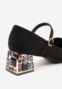 Born2be - Czarne Czółenka Vices na Biżuteryjnym Słupku z Paskiem z Klamerką i Skórzaną Wkładką Etalla. Okazja: do pracy, na spotkanie biznesowe. Zapięcie: pasek. Kolor: czarny. Materiał: skóra. Wzór: aplikacja. Obcas: na słupku. Styl: biznesowy. Wysokość obcasa: średni #6