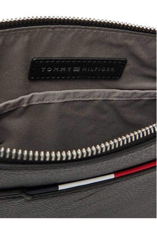TOMMY HILFIGER - Tommy Hilfiger Saszetka Central Pouch AM0AM13523 Czarny. Kolor: czarny. Materiał: skóra