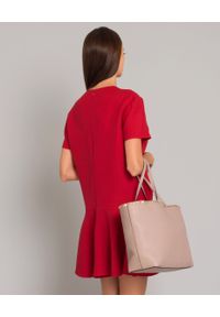 VALENTINO - Czerwona sukienka mini. Kolor: czerwony. Materiał: wełna, jedwab, materiał. Typ sukienki: rozkloszowane. Styl: klasyczny, elegancki. Długość: mini #7