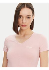 Guess T-Shirt O5RI02 KBBU1 Różowy Regular Fit. Kolor: różowy. Materiał: bawełna #8