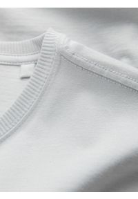 Ombre Clothing - Bawełniany męski t-shirt z nadrukiem na kieszonce – jasnoszary V10. Okazja: na co dzień. Kolor: szary. Materiał: bawełna. Wzór: nadruk. Styl: casual #7