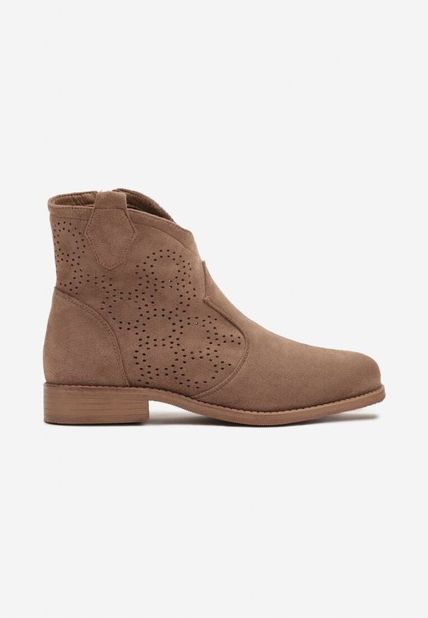 Born2be - Brązowe Płaskie Botki Ażurowe w Stylu Boho Revalira. Okazja: do pracy. Kolor: brązowy. Materiał: satyna. Wzór: ażurowy. Styl: boho