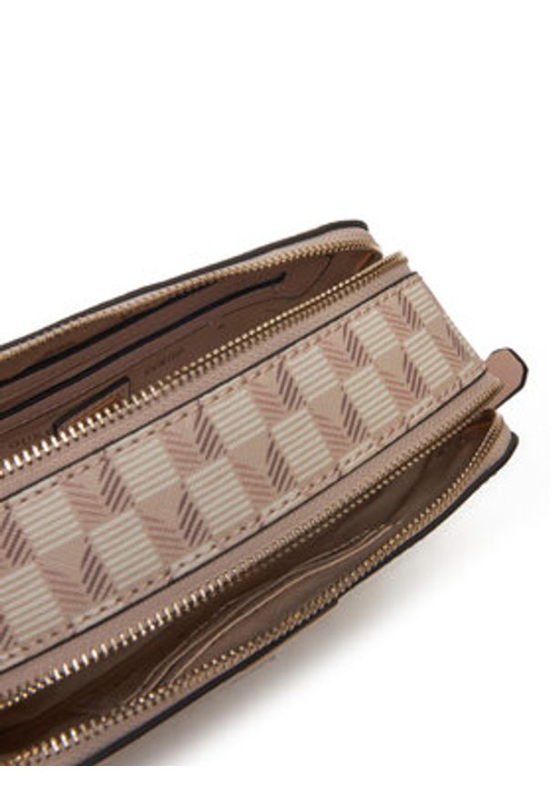 Guess Torebka HWJT93 44140 Różowy. Kolor: różowy. Materiał: skórzane