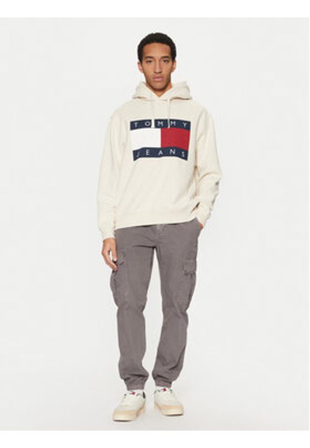 Tommy Jeans Bluza Flag DM0DM21174 Beżowy Regular Fit. Kolor: beżowy. Materiał: bawełna