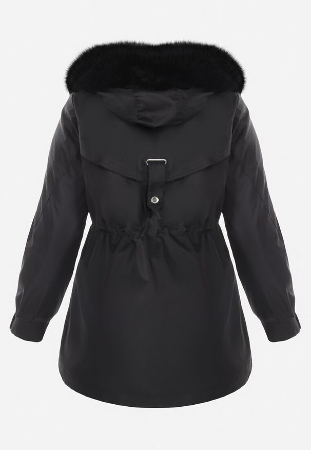 Born2be - Czarna Kurtka Parka Nylonowa Deseyi. Okazja: na spacer. Kolekcja: plus size. Kolor: czarny. Materiał: nylon. Sezon: zima. Styl: elegancki, klasyczny