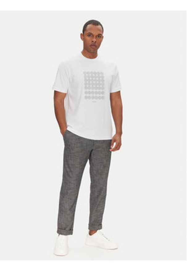 BOSS T-Shirt Tee Print Striped C 50537845 Biały Relaxed Fit. Kolor: biały. Materiał: bawełna. Wzór: nadruk