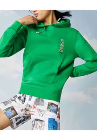 Lacoste - LACOSTE - Zielona bluza z kapturem Unisex Fit. Okazja: na spacer. Typ kołnierza: kaptur. Kolor: zielony. Materiał: jeans, bawełna, prążkowany. Sezon: wiosna #3