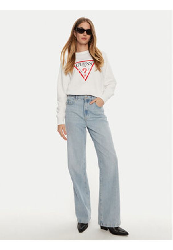 Guess Bluza W2YQ16 KBA11 Biały Relaxed Fit. Kolor: biały. Materiał: bawełna
