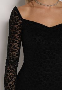 Born2be - Czarna Koronkowa Sukienka o Dopasowanym Kroju z Kwadratowym Dekoltem Tiwedesa. Okazja: na imprezę. Typ kołnierza: dekolt kwadratowy. Kolor: czarny. Materiał: koronka. Styl: klasyczny, elegancki #6