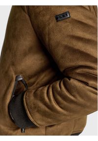 DKNY Kurtka przejściowa DX9MS846 Brązowy Regular Fit. Kolor: brązowy. Materiał: syntetyk #6