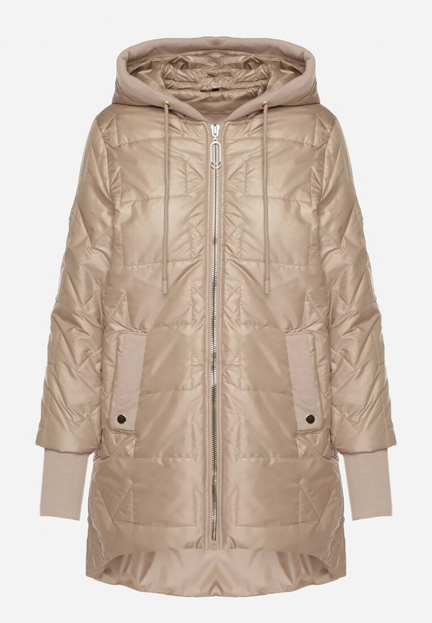 Born2be - Ciemnobeżowa Pikowana Kurtka z Kapturem i Przedłużonym Tyłem Tulara. Okazja: na co dzień. Typ kołnierza: kaptur. Kolor: beżowy. Materiał: jeans. Wzór: aplikacja. Styl: casual, elegancki