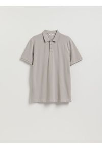 Reserved - Koszulka polo regular fit - jasnoszary. Typ kołnierza: polo. Kolor: szary. Materiał: bawełna, dzianina #1