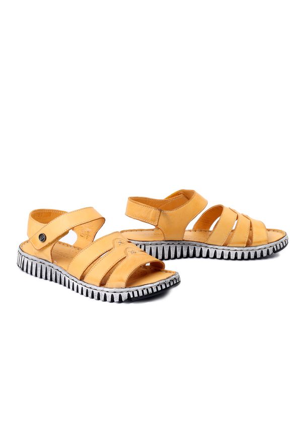 Manitu - MANITU 910329-06 gelb, sandały damskie. Zapięcie: rzepy. Kolor: żółty. Materiał: skóra