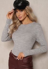Renee - Szary Casualowy Sweter z Prążkowanego Materiału Zintra. Okazja: na co dzień. Kolor: szary. Materiał: materiał, prążkowany. Długość rękawa: długi rękaw. Długość: długie. Styl: casual #3