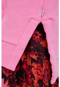 Frieda & Freddies Bluza damska kolor różowy z kapturem gładka. Typ kołnierza: kaptur. Kolor: różowy. Długość rękawa: długi rękaw. Długość: długie. Wzór: gładki #5