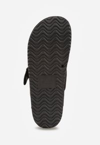 Born2be - Czarne Klapki z Ozdobnym Paskiem i Klamrą Calevelis. Nosek buta: okrągły. Kolor: czarny. Materiał: jeans. Obcas: na obcasie. Styl: elegancki, klasyczny. Wysokość obcasa: średni #2