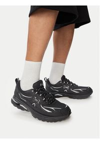 Under Armour Sneakersy UA Apparition Tech 6005280 Czarny. Kolor: czarny. Materiał: materiał #6