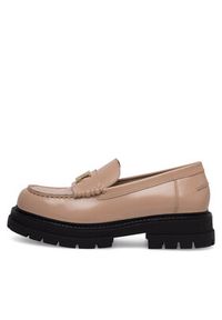 Badura Loafersy PAOLA-112890 Beżowy. Kolor: beżowy. Materiał: lakier, skóra