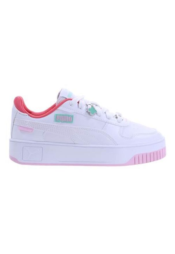 Buty do chodzenia damskie Puma Carina Street Charms. Kolor: biały. Materiał: syntetyk, materiał. Szerokość cholewki: normalna. Sport: turystyka piesza