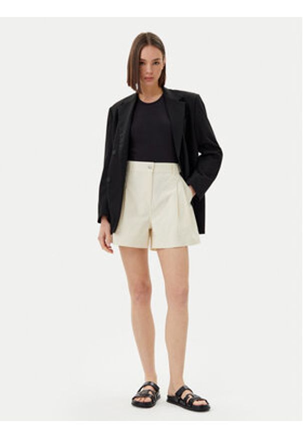 Barbour Szorty materiałowe Cecylie LST0019CR31 Écru Regular Fit. Materiał: bawełna