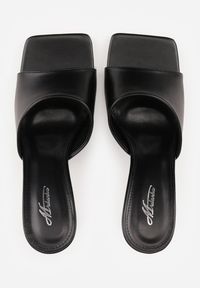 Renee - Czarne Klapki na Szpilce z Kwadratowym Noskiem Peep Toe Avenata. Okazja: na co dzień, na randkę. Nosek buta: otwarty. Kolor: czarny. Materiał: jeans, skóra, koronka. Obcas: na szpilce. Styl: casual #5