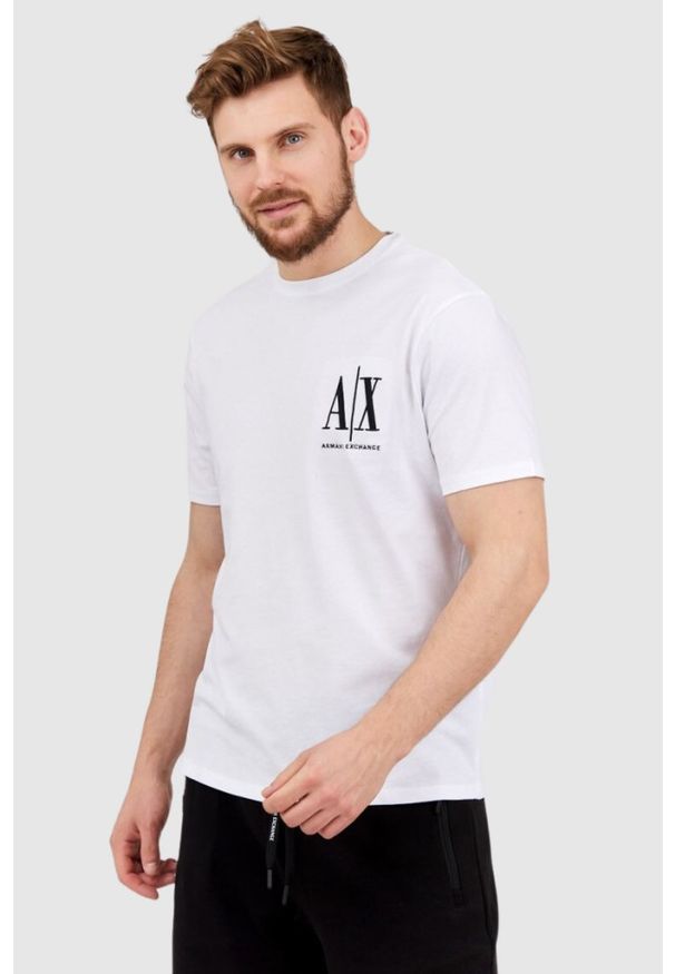 Armani Exchange - ARMANI EXCHANGE Biały t-shirt męski z wyszywanym logo. Kolor: biały. Materiał: prążkowany