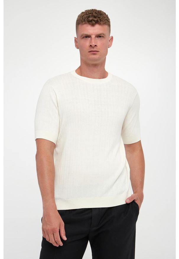 Emporio Armani - T-shirt męski dzianinowy z kaszmirem EMPORIO ARMANI. Materiał: dzianina, kaszmir