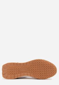 Born2be - Białe Buty Sportowe Sneakersy z Ozdobnymi Naszyciami Aerylia. Kolor: biały. Materiał: jeans. Wzór: aplikacja #4