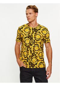 VERSACE - Versace T-Shirt 1000959 Żółty Regular Fit. Kolor: żółty. Materiał: bawełna #1