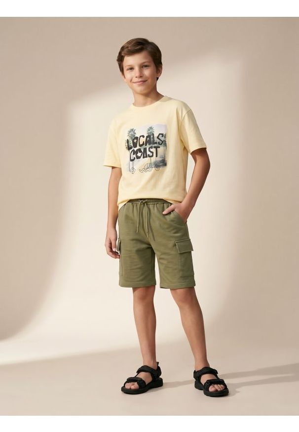 Sinsay - Szorty dresowe cargo - green spruce. Materiał: dresówka