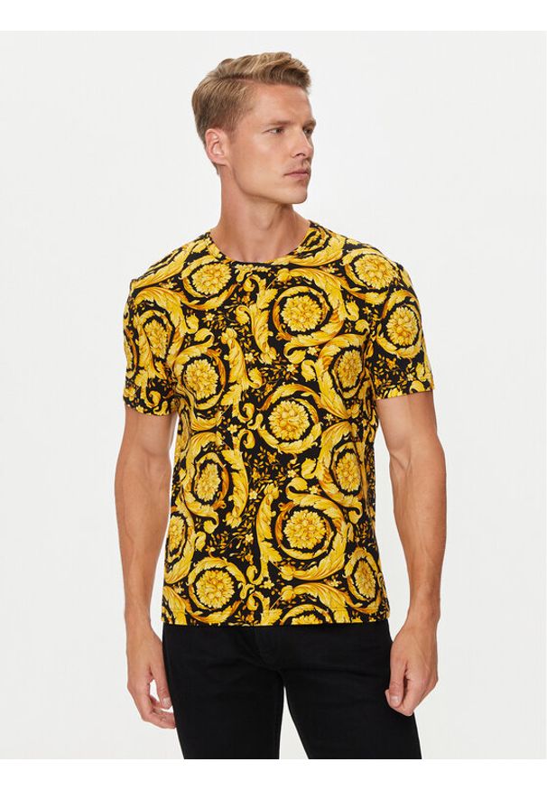 VERSACE - Versace T-Shirt 1000959 1A11188 Żółty Regular Fit. Kolor: żółty. Materiał: bawełna