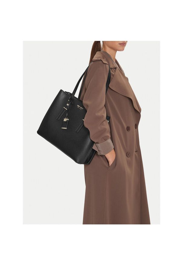 Torebka Nine West. Kolor: czarny
