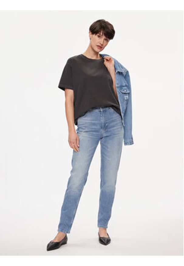 Calvin Klein Jeans Jeansy J20J222764 Niebieski Mom Fit. Kolor: niebieski