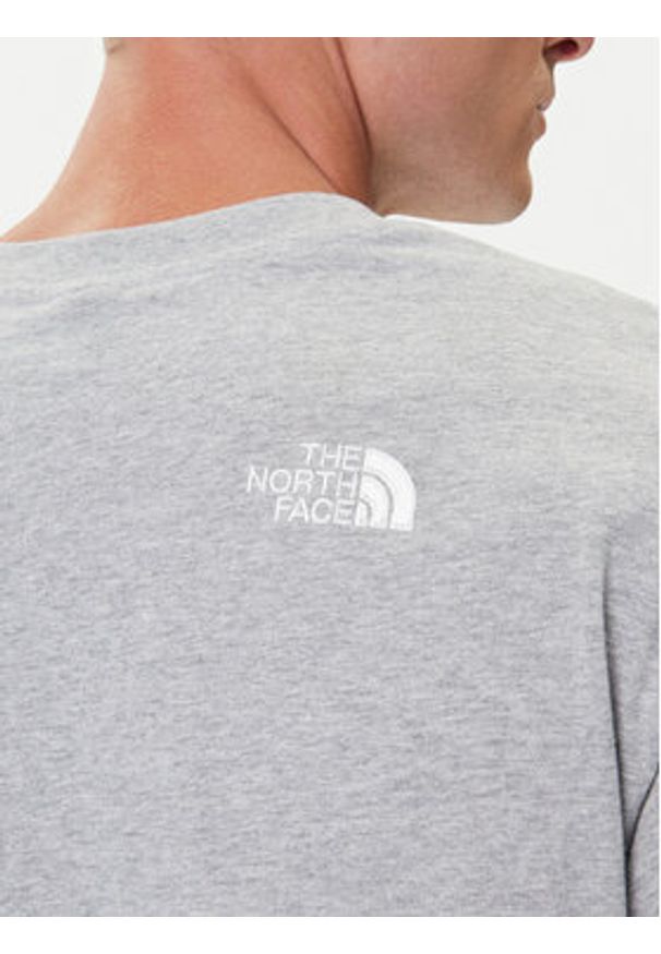 The North Face T-Shirt Simple Dome NF0A87NR Szary Oversize. Kolor: szary. Materiał: bawełna