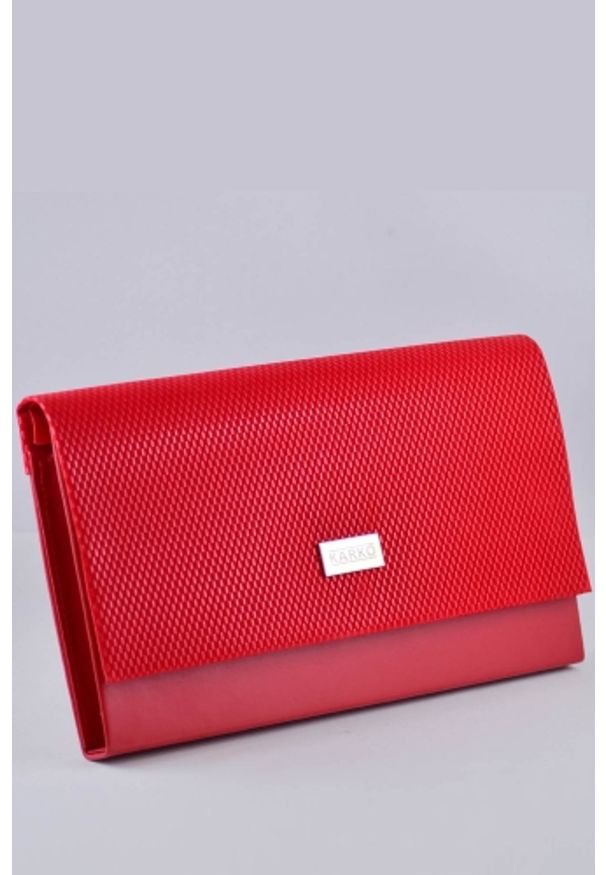 ZAIR - Torebka kopertówka wizytowa duża z wzorem kratki czerwona. Kolor: czerwony. Wzór: kratka. Styl: wizytowy. Rodzaj torebki: na ramię