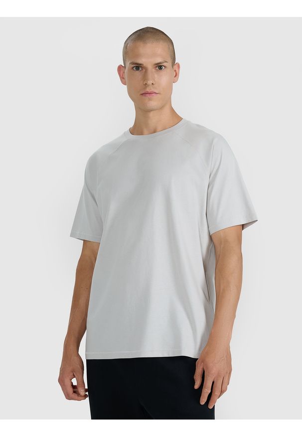 4f - 4F T-shirt oversize gładki męski - szary L. Okazja: na co dzień. Kolor: szary. Materiał: jersey, bawełna, materiał. Długość rękawa: krótki rękaw. Długość: krótkie. Wzór: gładki. Styl: sportowy, klasyczny, casual