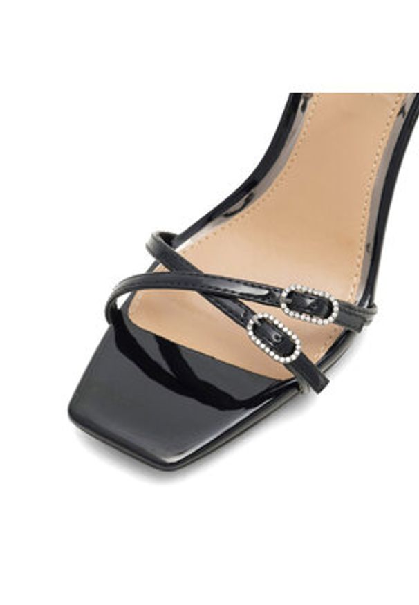 Nine West Sandały ZL23014CC Czarny. Kolor: czarny. Materiał: syntetyk