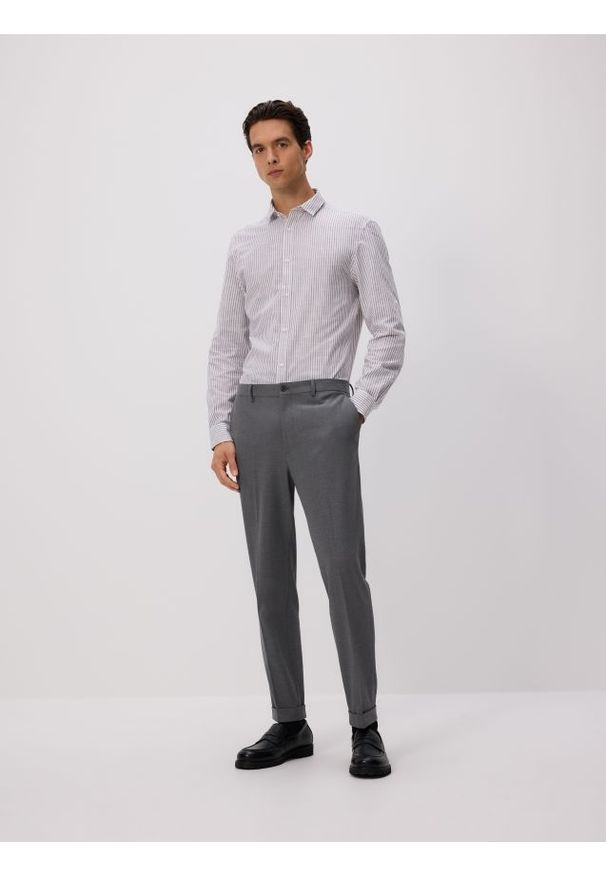 Reserved - Bawełniana koszula regular fit - szary. Kolor: szary. Materiał: bawełna