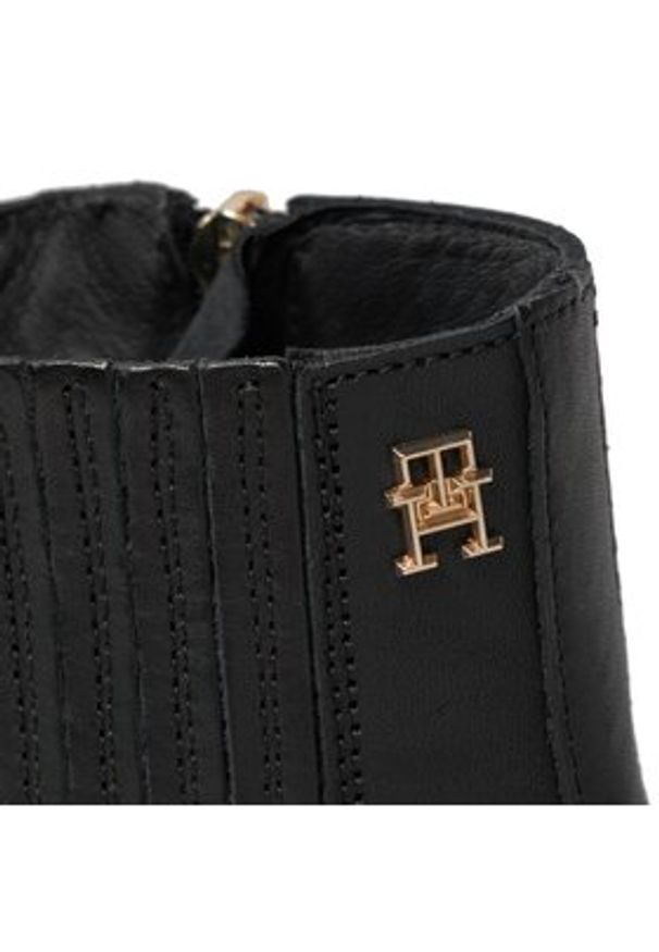 TOMMY HILFIGER - Tommy Hilfiger Botki Essential Leather Boot FW0FW07759 Czarny. Kolor: czarny. Materiał: skóra