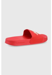 Adidas - adidas klapki Adilette GW8751 damskie kolor czerwony. Kolor: czerwony. Materiał: materiał, guma #2
