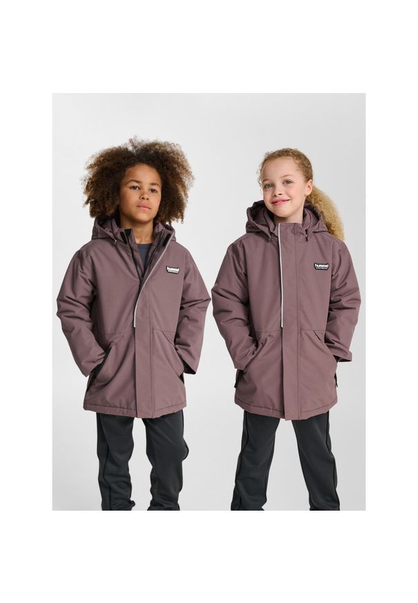 Dziecięca kurtka narciarska Hummel WP 10k. Kolor: szary, wielokolorowy, brązowy. Sezon: zima. Sport: narciarstwo