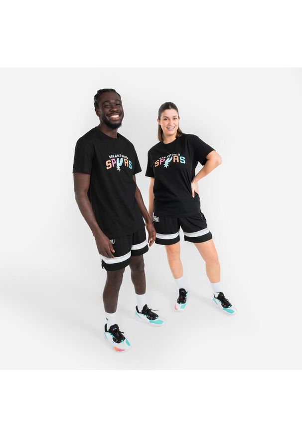 TARMAK - Koszulka do koszykówki unisex Tarmak NBA TS 900 San Antonio Spurs. Kolor: czarny. Materiał: bawełna, materiał, poliester. Sport: koszykówka