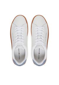 TOMMY HILFIGER - Tommy Hilfiger Sneakersy Th Court Lth Detail Ess FM0FM05367 Biały. Kolor: biały. Materiał: skóra #3