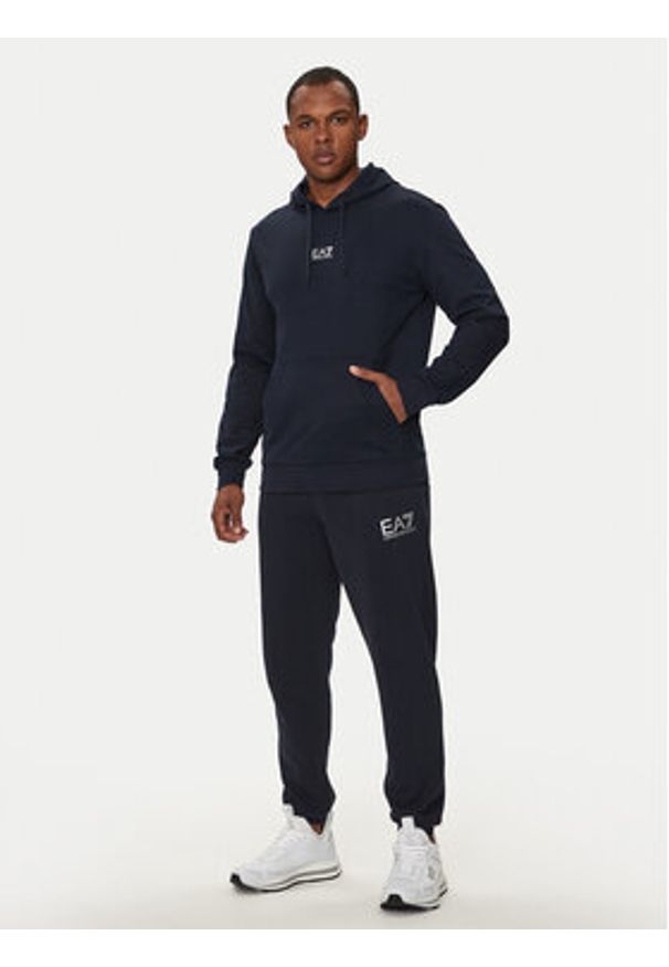 EA7 Emporio Armani Bluza 8NPM32 PJVRZ 0562 Granatowy Regular Fit. Kolor: niebieski. Materiał: bawełna